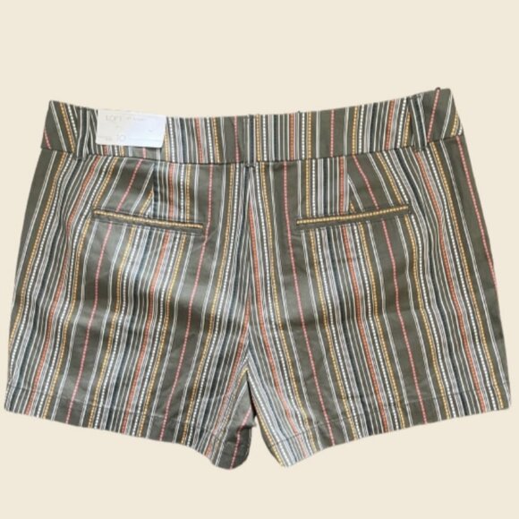 LOFT NWT Chino Style Striped Shorts 4” Short Size 10 - Picture 3 of 3